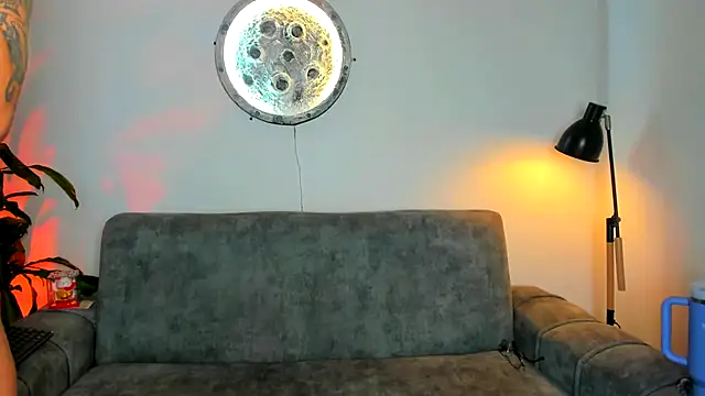 Snapshot of kendal_scott1 chatting on June 9, 10:10 pm kendal scott1 online show from June 9, 10:10 pm