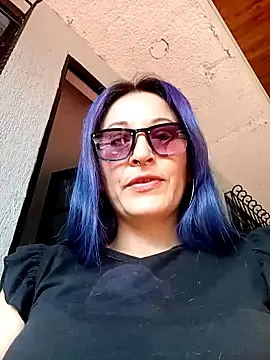 sophie banger online show from January 8, 7:56 pm