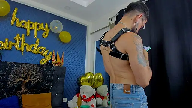 leondevereda online show from February 20, 11:21 pm