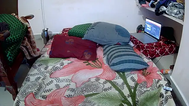 Snapshot of inba99tamil chatting on March 18, 12:38 am inba99tamil online show from March 18, 12:38 am