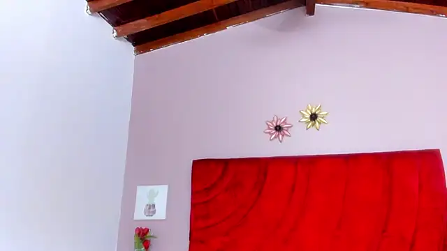 Snapshot of jhonjairo85_ chatting on February 5, 3:45 am jhonjairo85 online show from February 5, 3:45 am