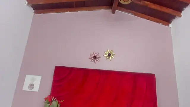 Snapshot of jhonjairo85_ chatting on February 8, 6:54 am jhonjairo85 online show from February 8, 6:54 am