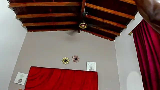 Snapshot of jhonjairo85_ chatting on March 20, 3:56 am jhonjairo85 online show from March 20, 3:56 am