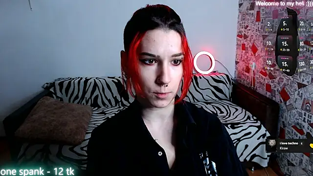 Miya Wey  online show from December 7, 1:18 pm