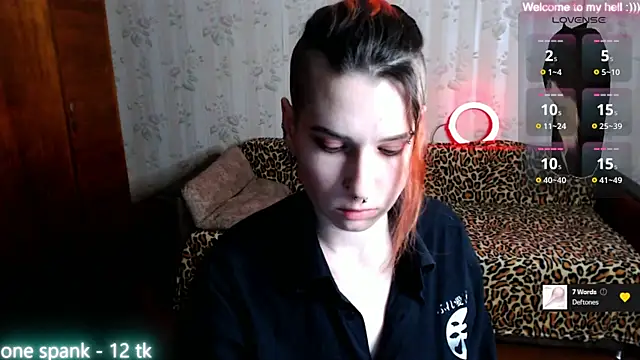 Miya Wey  online show from February 9, 6:58 pm