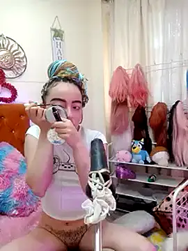 Yennastone online show from December 21, 2:04 pm