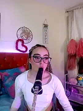 Yennastone online show from January 4, 5:05 pm