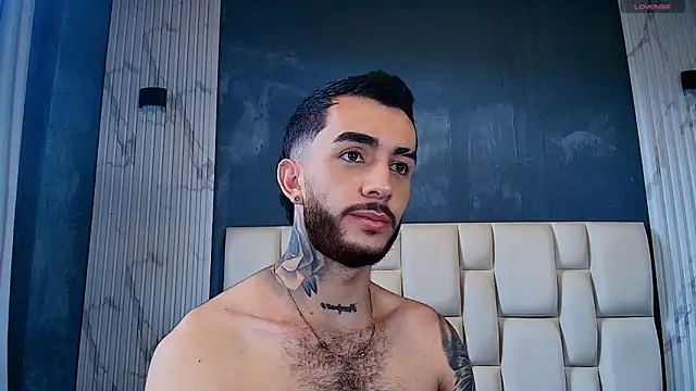 Snapshot of Marcelo_ruiz_ chatting on May 11, 6:49 pm Marcelo ruiz online show from May 11, 6:49 pm