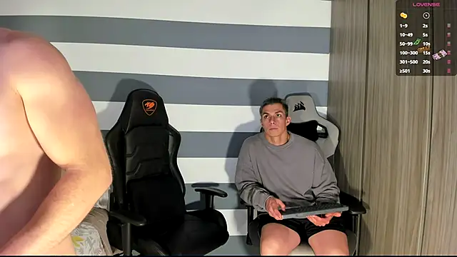 Snapshot of ianandjosephx chatting on February 25, 11:11 pm ianandjosephx online show from February 25, 11:11 pm