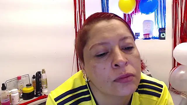 Snapshot of eva_twiss chatting on July 7, 11:47 am eva twiss online show from July 7, 11:47 am