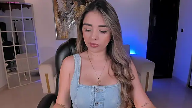 Snapshot of ChloePreston_ chatting on January 16, 10:53 am ChloePreston  online show from January 16, 10:53 am