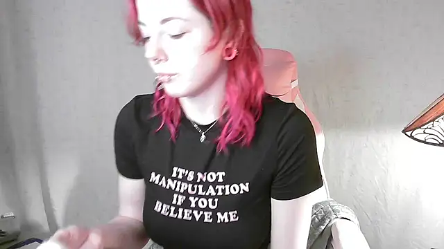 Snapshot of GoddessPinxx chatting on December 24, 10:39 pm GoddessPinxx online show from December 24, 10:39 pm