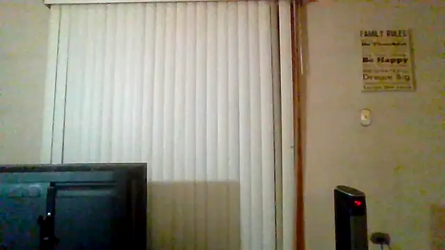 Snapshot of Exhibitionist040577 chatting on November 10, 3:16 am Exhibitionist040577 online show from November 10, 3:16 am