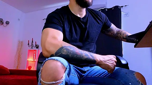 MightyAaron66 online show from June 28, 3:23 am