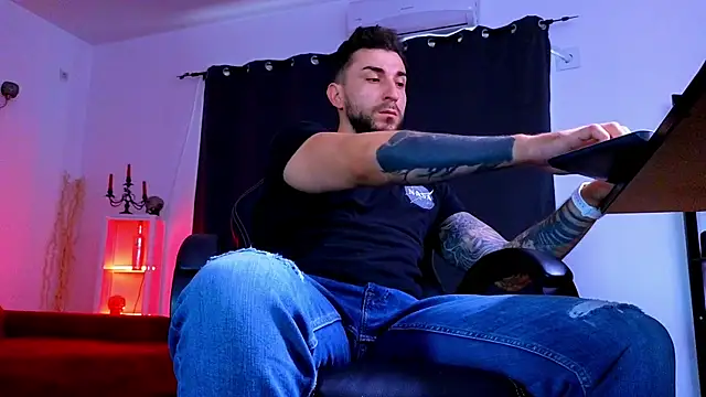 MightyAaron66 online show from July 8, 3:22 am