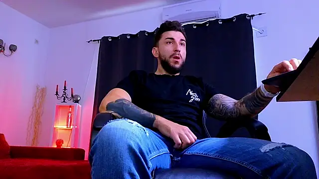 MightyAaron66 online show from July 12, 3:19 am