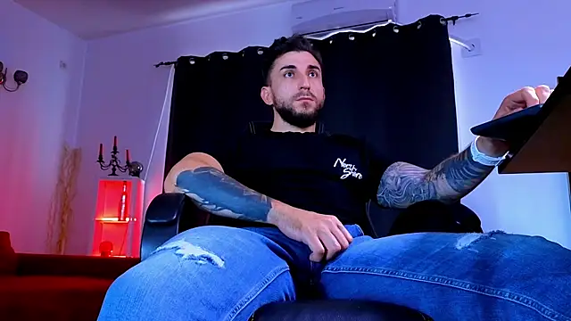 MightyAaron66 online show from July 13, 3:37 pm