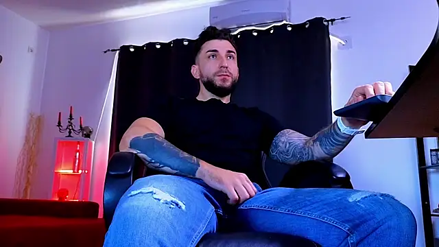 MightyAaron66 online show from July 17, 5:14 am