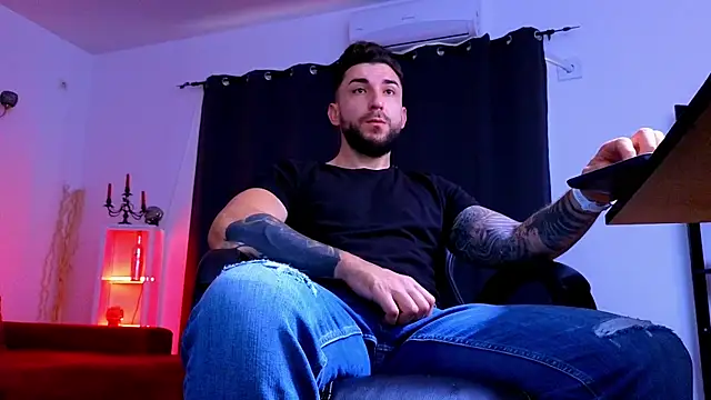 MightyAaron66 online show from July 19, 3:10 am