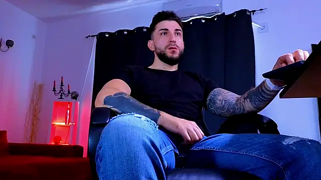 MightyAaron66 online show from July 20, 6:38 am