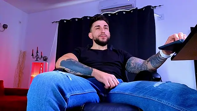 MightyAaron66 online show from July 20, 10:39 am