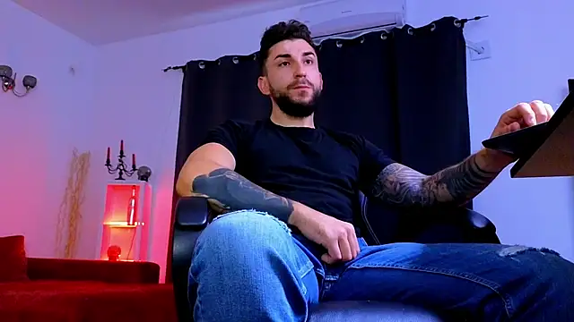 MightyAaron66 online show from July 24, 3:15 am