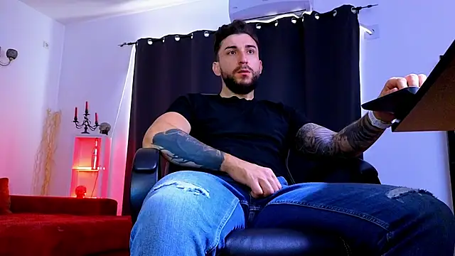 MightyAaron66 online show from July 26, 4:53 am