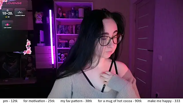 Snapshot of el_sweety chatting on June 12, 10:03 am el sweety online show from June 12, 10:03 am