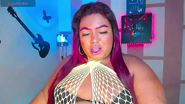 Snapshot of OpraxBellinda chatting on June 14, 3:30 am OpraxBellinda online show from June 14, 3:30 am