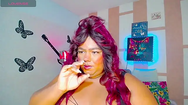 Snapshot of OpraxBellinda chatting on July 16, 2:50 am OpraxBellinda online show from July 16, 2:50 am