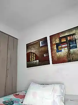 cuteluci  online show from January 1, 7:09 am
