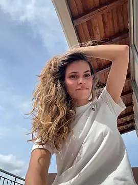 cuteluci  online show from June 14, 2:19 pm