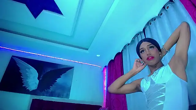 NahomiCamper online show from September 24, 2:26 am