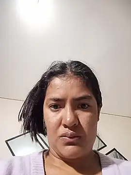 arianithaxox online show from December 2, 6:19 am