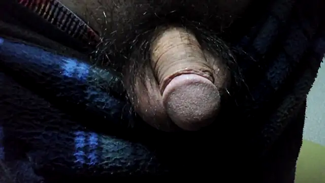 Snapshot of ikkakusai11 chatting on December 24, 8:11 am ikkakusai11 online show from December 24, 8:11 am