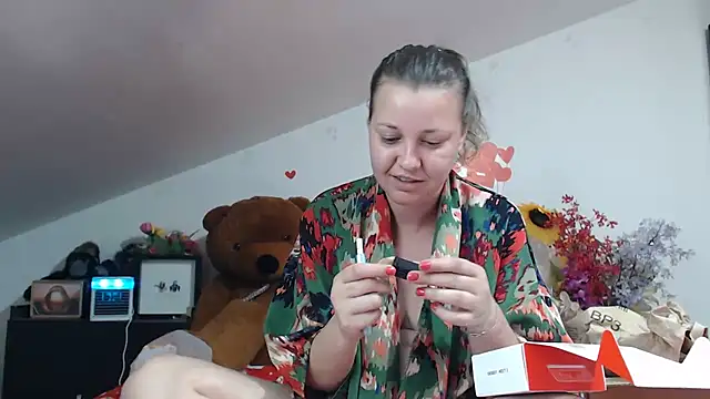 Snapshot of SweetMaddy888 chatting on July 9, 10:30 am SweetMaddy888 online show from July 9, 10:30 am