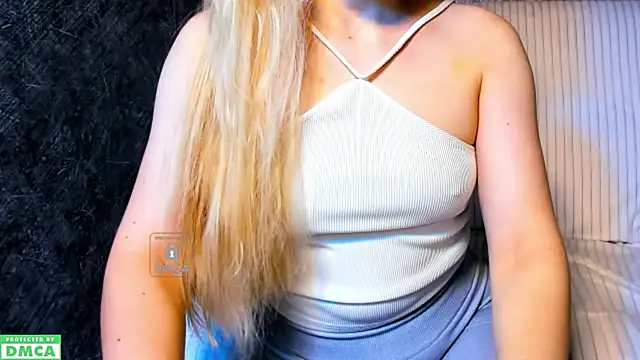 Snapshot of xteona chatting on September 24, 7:12 am xteona online show from September 24, 7:12 am