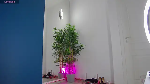 CelineMeyerr online show from July 8, 5:01 am