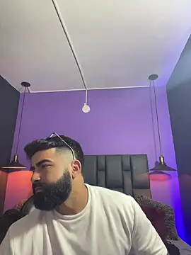 Lyon vach online show from February 2, 9:46 pm