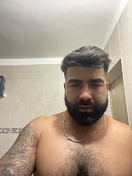 Snapshot of Lyon_vach chatting on August 5, 5:16 pm Lyon vach online show from August 5, 5:16 pm