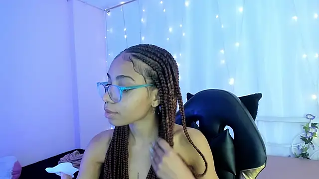 Abigail Wilson  online show from January 6, 11:42 pm