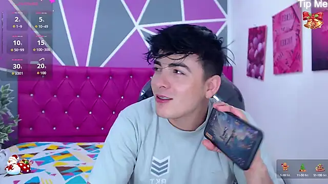 nolan twink1 online show from December 15, 12:29 am