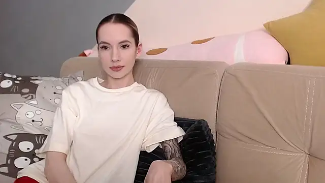 Snapshot of AmbrielHailey chatting on February 1, 9:13 pm AmbrielHailey online show from February 1, 9:13 pm