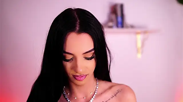 Snapshot of HaylieMilf chatting on February 28, 3:35 pm HaylieMilf online show from February 28, 3:35 pm