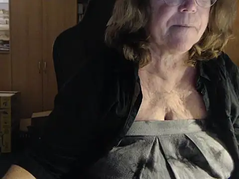 Snapshot of _sunshine__ chatting on December 30, 6:38 pm sunshine online show from December 30, 6:38 pm