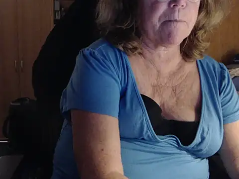 Snapshot of _sunshine__ chatting on January 19, 7:15 pm sunshine online show from January 19, 7:15 pm