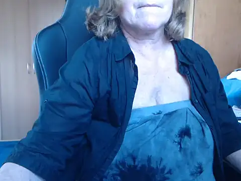 Snapshot of _sunshine__ chatting on February 19, 7:50 am sunshine online show from February 19, 7:50 am