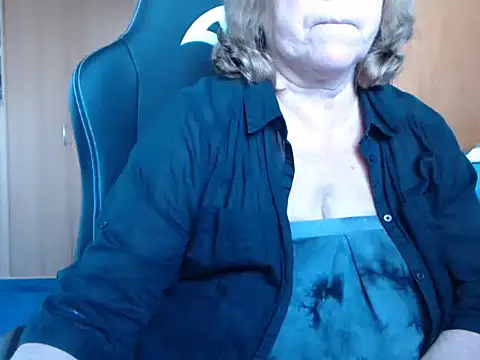 Snapshot of _sunshine__ chatting on March 5, 7:27 am sunshine online show from March 5, 7:27 am