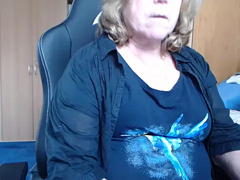 Snapshot of _sunshine__ chatting on March 11, 4:29 pm sunshine online show from March 11, 4:29 pm