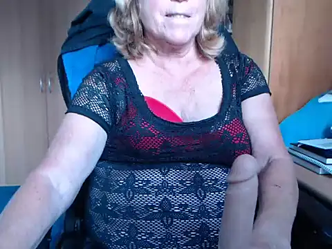 Snapshot of _sunshine__ chatting on October 5, 6:45 am sunshine online show from October 5, 6:45 am